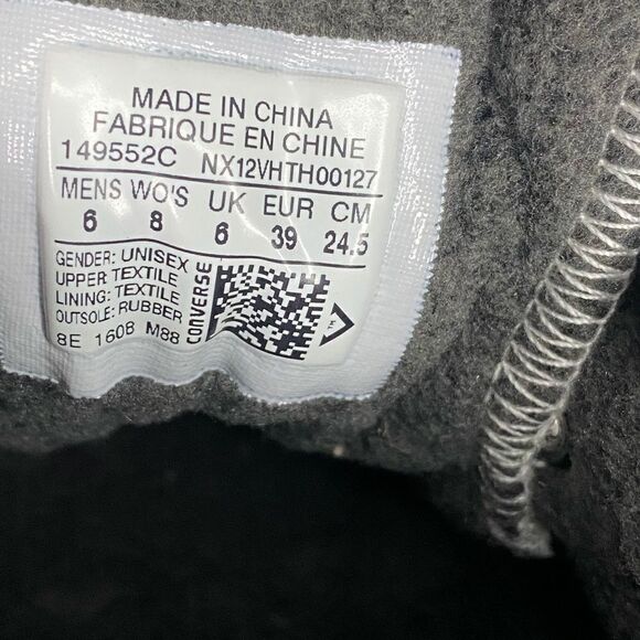 Converse White Shoes Quilted Low Top Unisex Sz Women 6 Men 8 149552C EUC - Picture 6 of 6